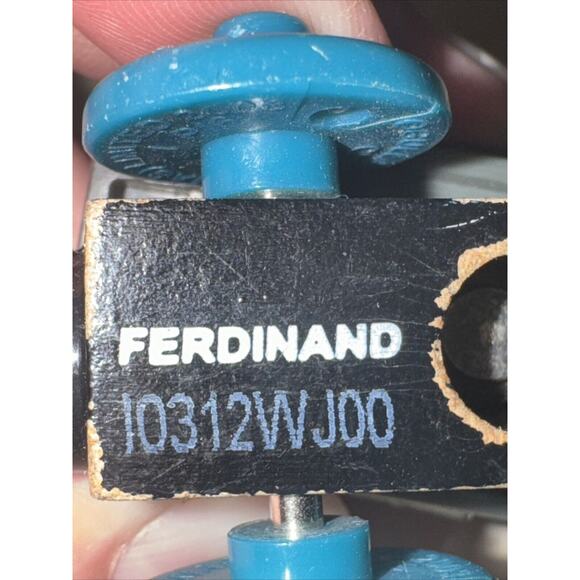 Thomas & Friends Wooden Railway Ferdinand Train Engine NO TENDER PREOWNED - Picture 9 of 10